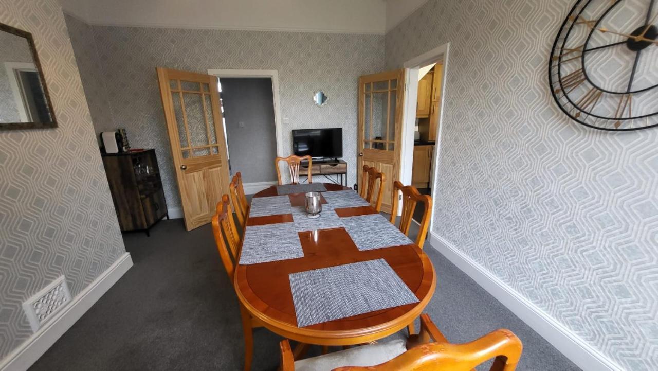Stay - At Southport Holiday Home - Sleeps 6 ภายนอก รูปภาพ